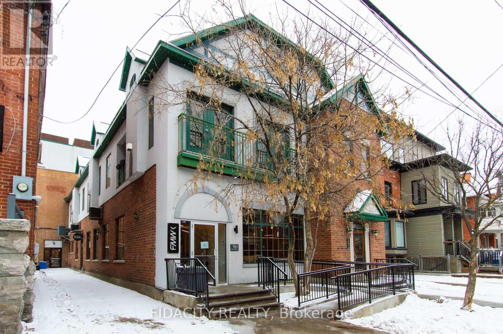 99 FOURTH AVENUE, Ottawa, Ontario