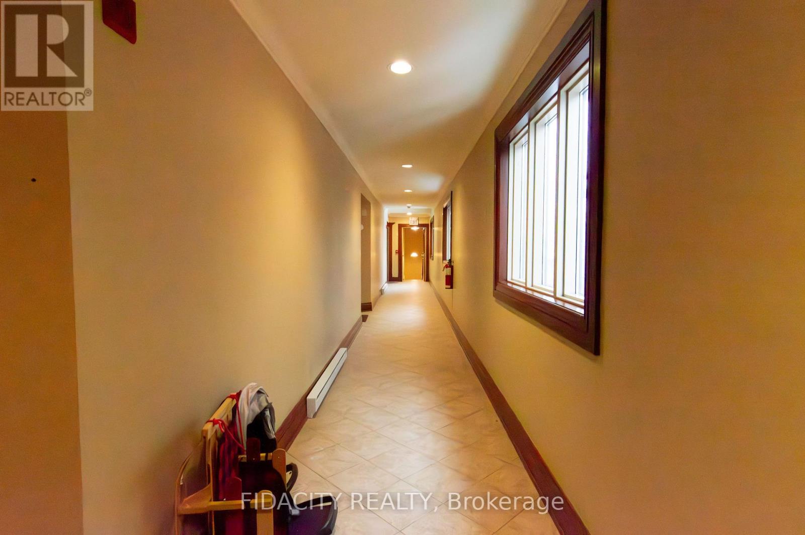 99 Fourth Avenue, Ottawa, Ontario  K1S 2L1 - Photo 10 - X12651076