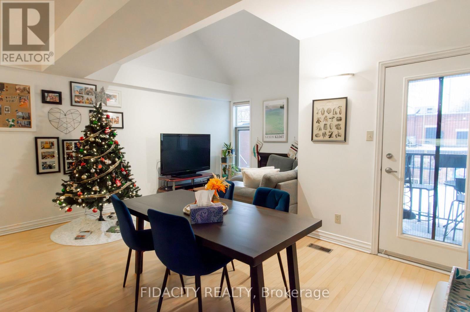 99 Fourth Avenue, Ottawa, Ontario  K1S 2L1 - Photo 13 - X12651076