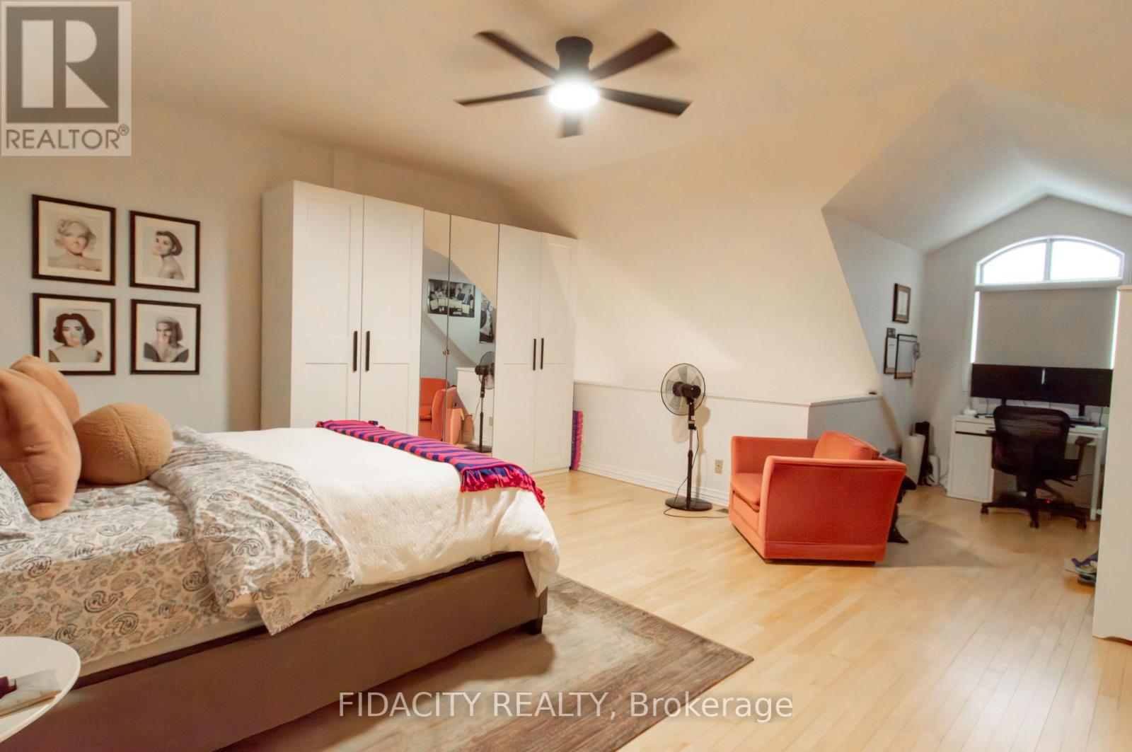 99 Fourth Avenue, Ottawa, Ontario  K1S 2L1 - Photo 18 - X12651076