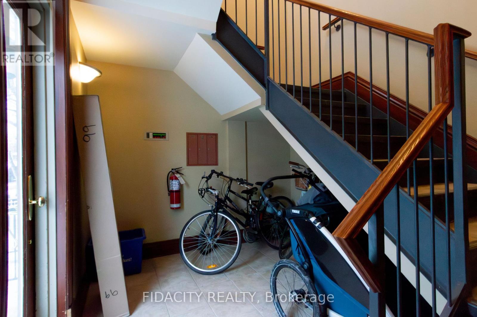 99 Fourth Avenue, Ottawa, Ontario  K1S 2L1 - Photo 9 - X12651076