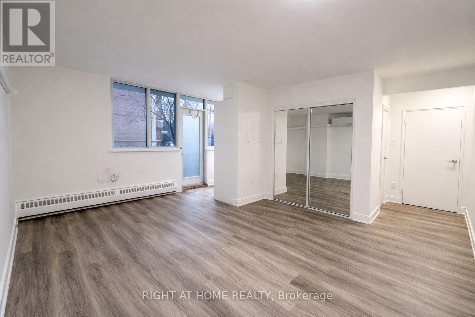 203 - 177 St. George Street, Toronto, Ontario  M5R 2M5 - Photo 4 - C12651074