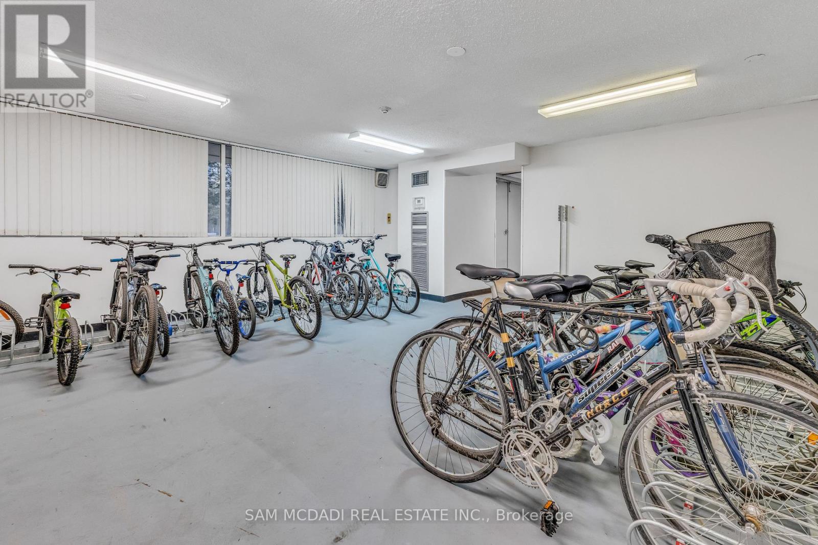 605 - 3590 Kaneff Crescent, Mississauga, Ontario  K5A 3X3 - Photo 20 - W12651086