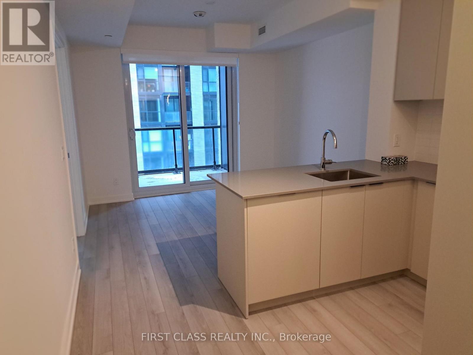 1010 - 3079 Trafalgar Road, Oakville, Ontario  L6H 8C5 - Photo 8 - W12651018