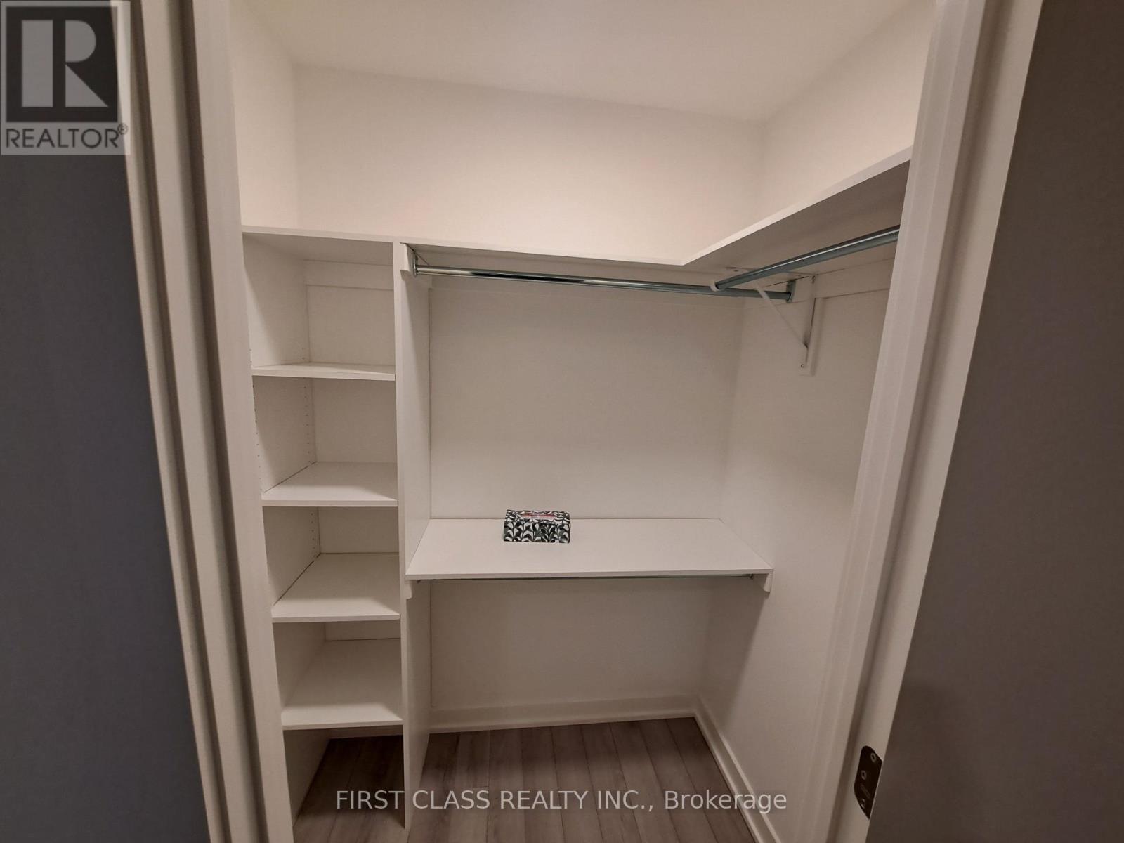 1010 - 3079 Trafalgar Road, Oakville, Ontario  L6H 8C5 - Photo 13 - W12651018