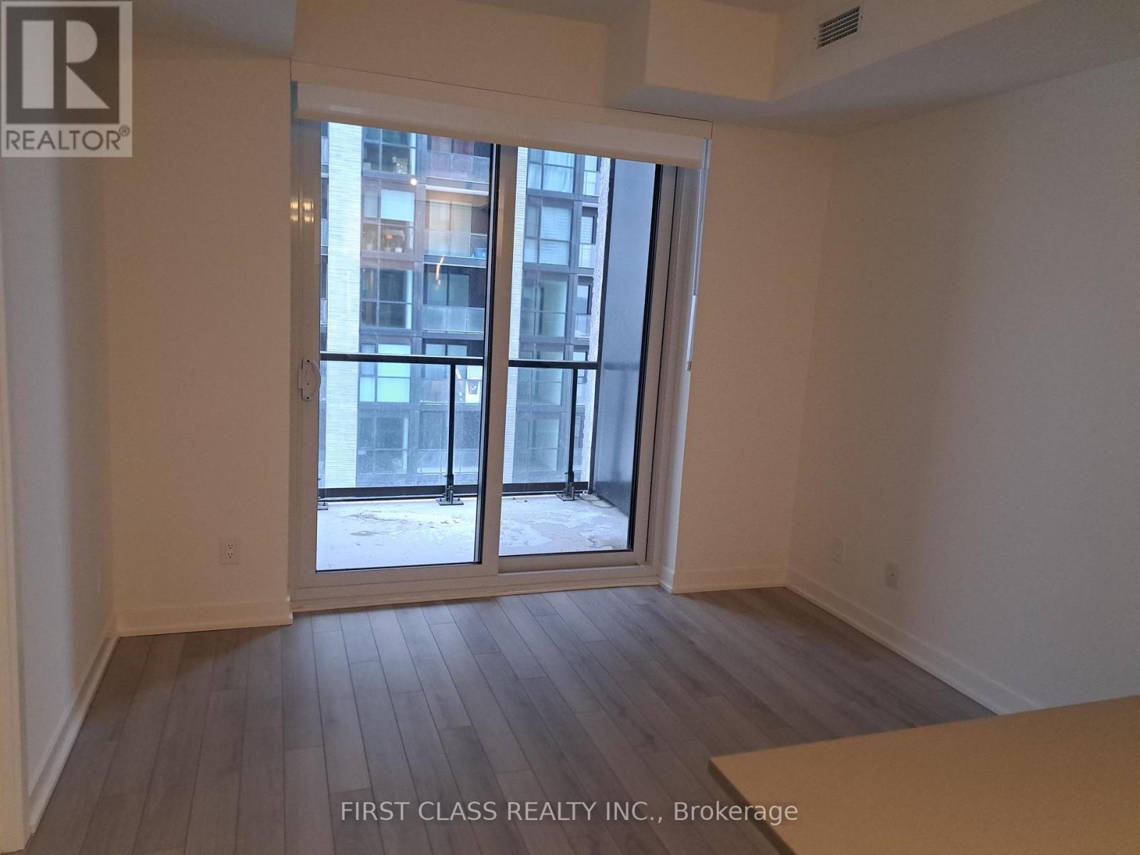 1010 - 3079 Trafalgar Road, Oakville, Ontario  L6H 8C5 - Photo 9 - W12651018