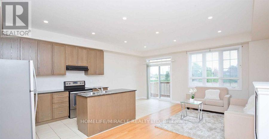 54 Agava Street, Brampton, Ontario  L7A 4S4 - Photo 6 - W12526352