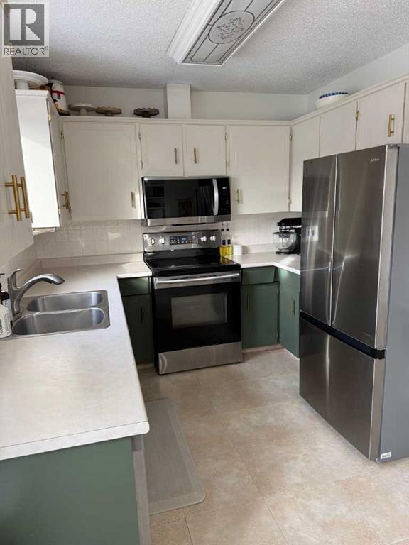 67 Oxford Road W, Lethbridge, Alberta  T1K 4V6 - Photo 9 - A2276134