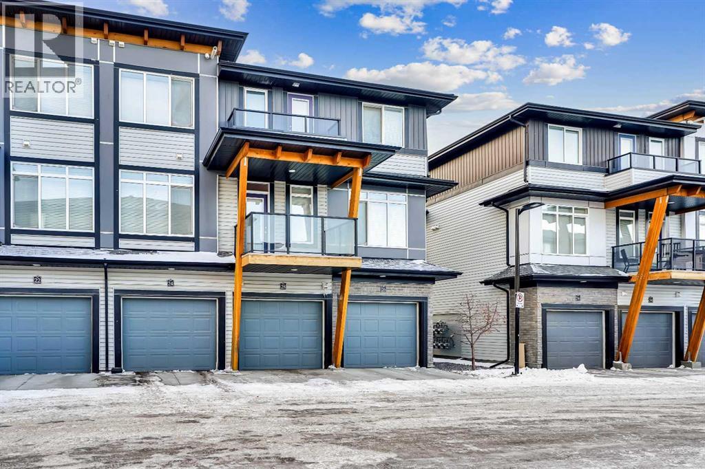 28 Savanna Passage Ne, Calgary, Alberta  T3J 0Y2 - Photo 2 - A2276105