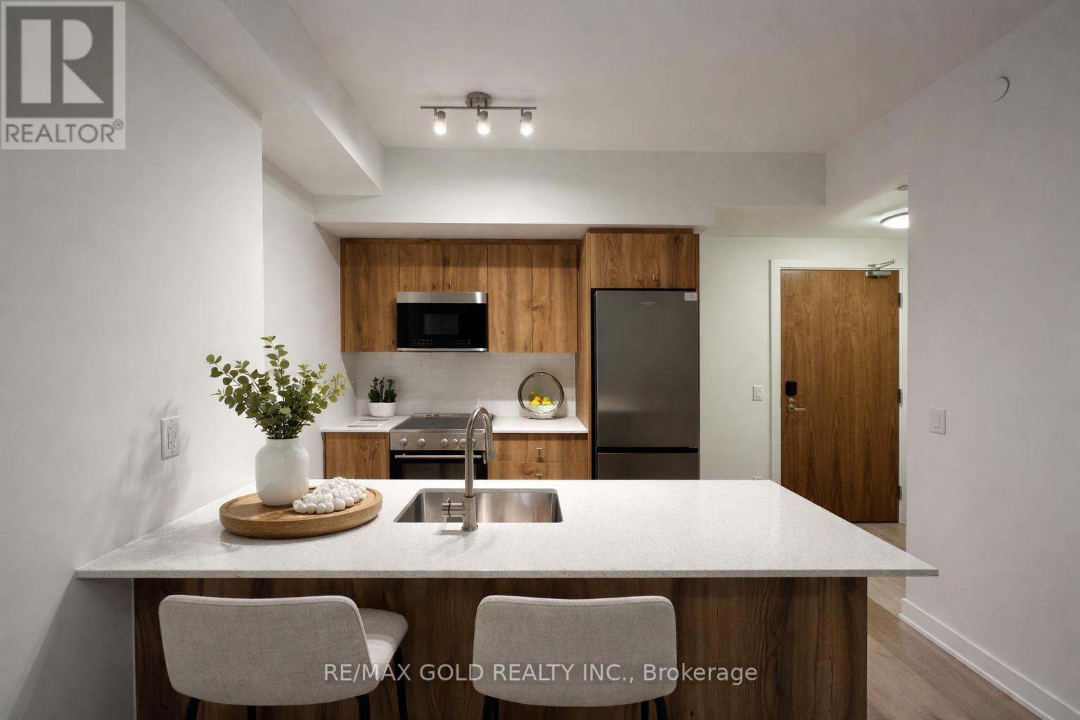 907 - 25 WELLINGTON STREET S, Kitchener, Ontario