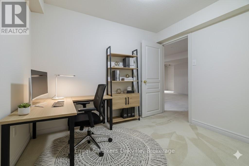 17 - 2169 Orchard Road S, Burlington, Ontario  L7L 7H9 - Photo 42 - W12509046