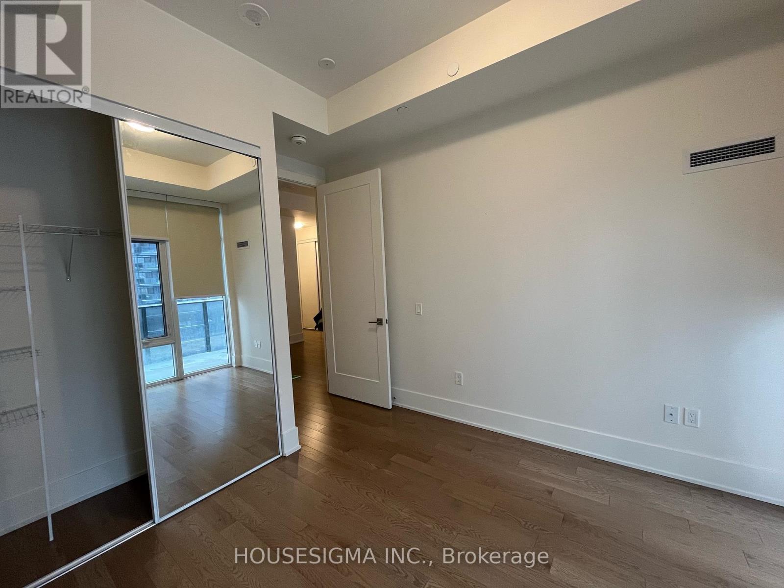 2717 - 330 Richmond Street W, Toronto, Ontario  M5V 1X2 - Photo 10 - C12651122