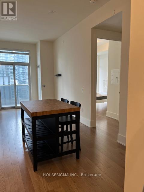 2717 - 330 Richmond Street W, Toronto, Ontario  M5V 1X2 - Photo 2 - C12651122