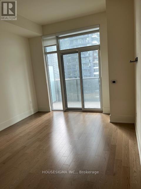 2717 - 330 Richmond Street W, Toronto, Ontario  M5V 1X2 - Photo 5 - C12651122