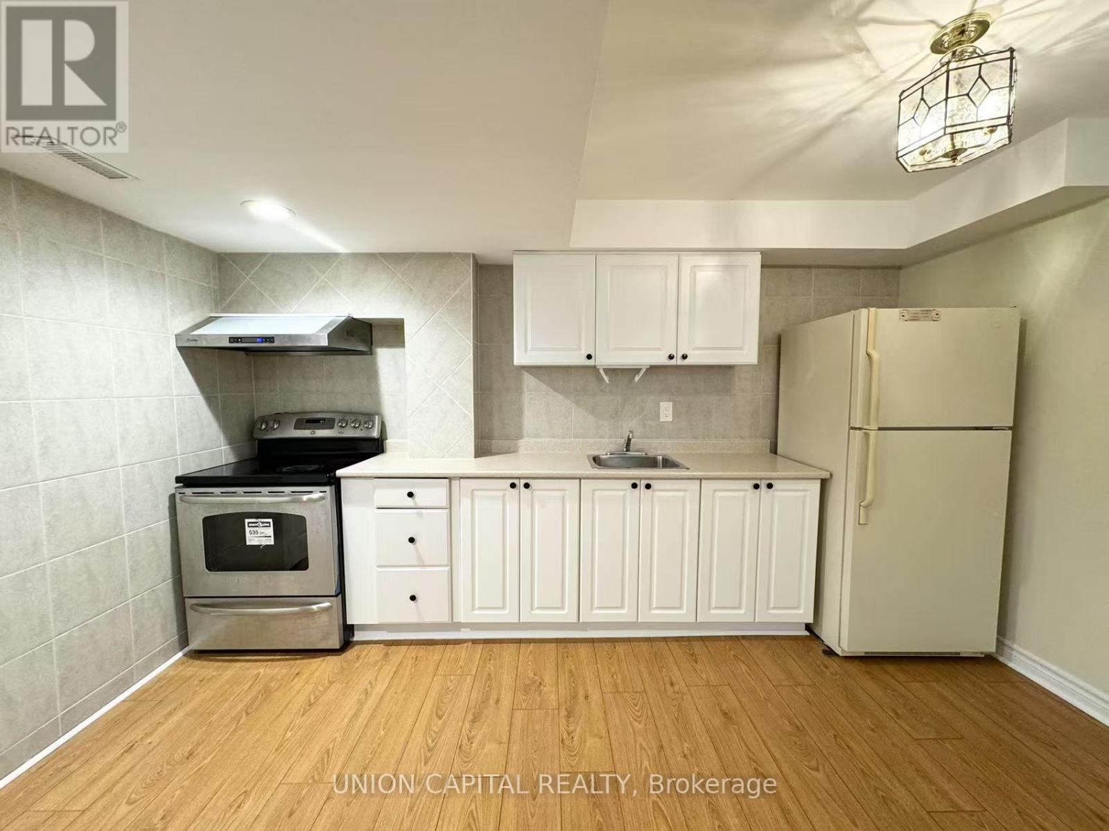 Bsmt - 46 Clover Street, Markham, Ontario  L6E 1L3 - Photo 4 - N12651124