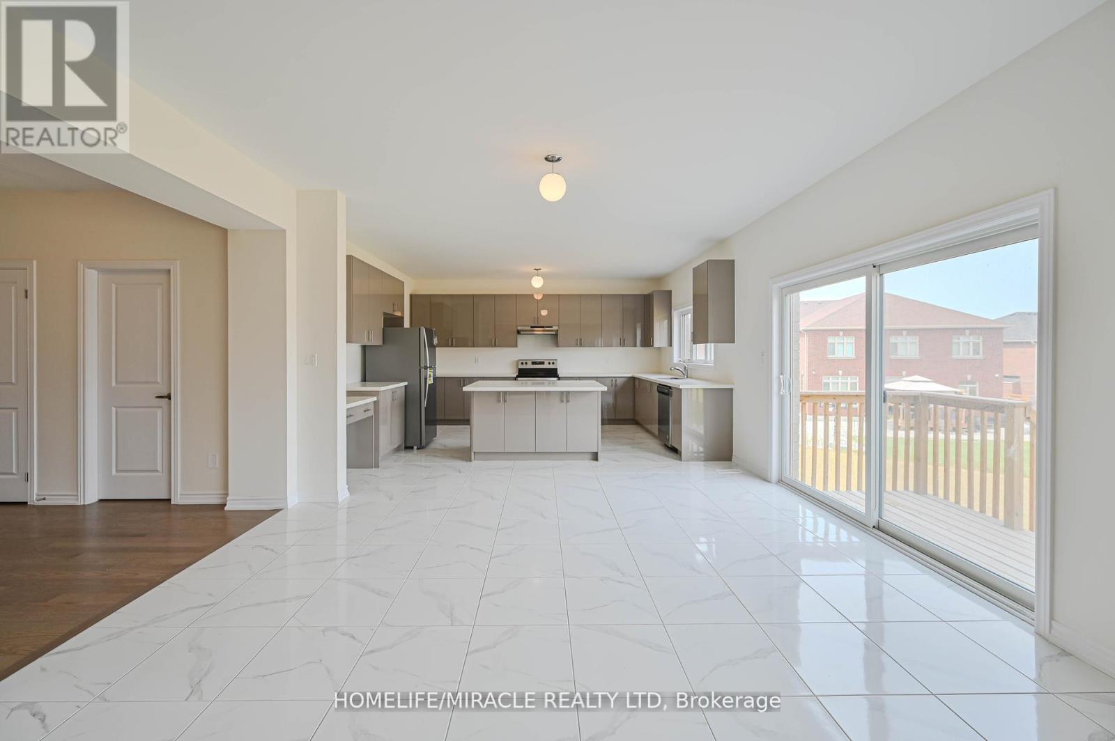 1653 Corsal Court, Innisfil, Ontario  L9S 0P8 - Photo 15 - N12651128