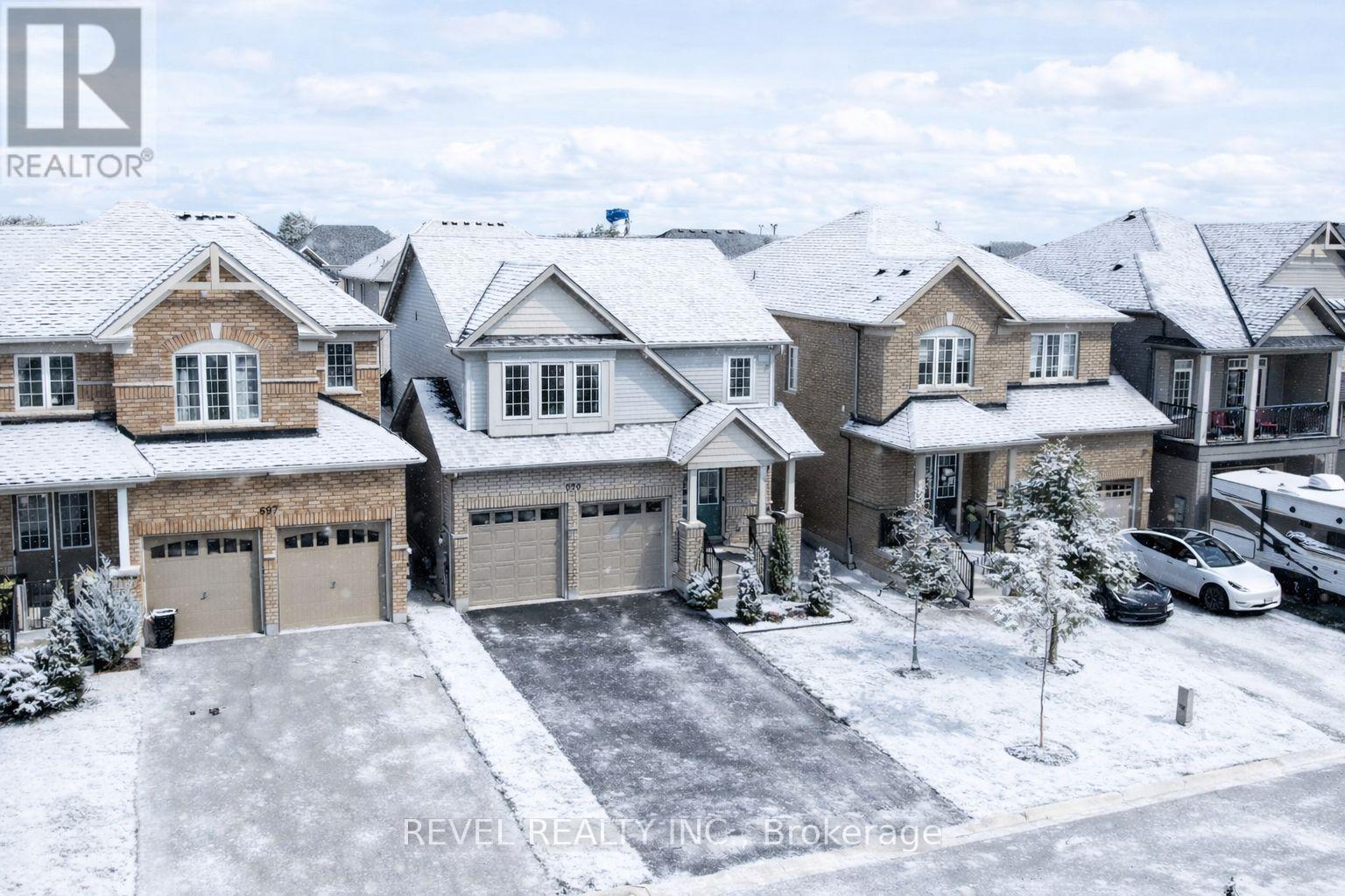 693 Mcmullen Street, Shelburne, Ontario  L9V 3X4 - Photo 3 - X12506212