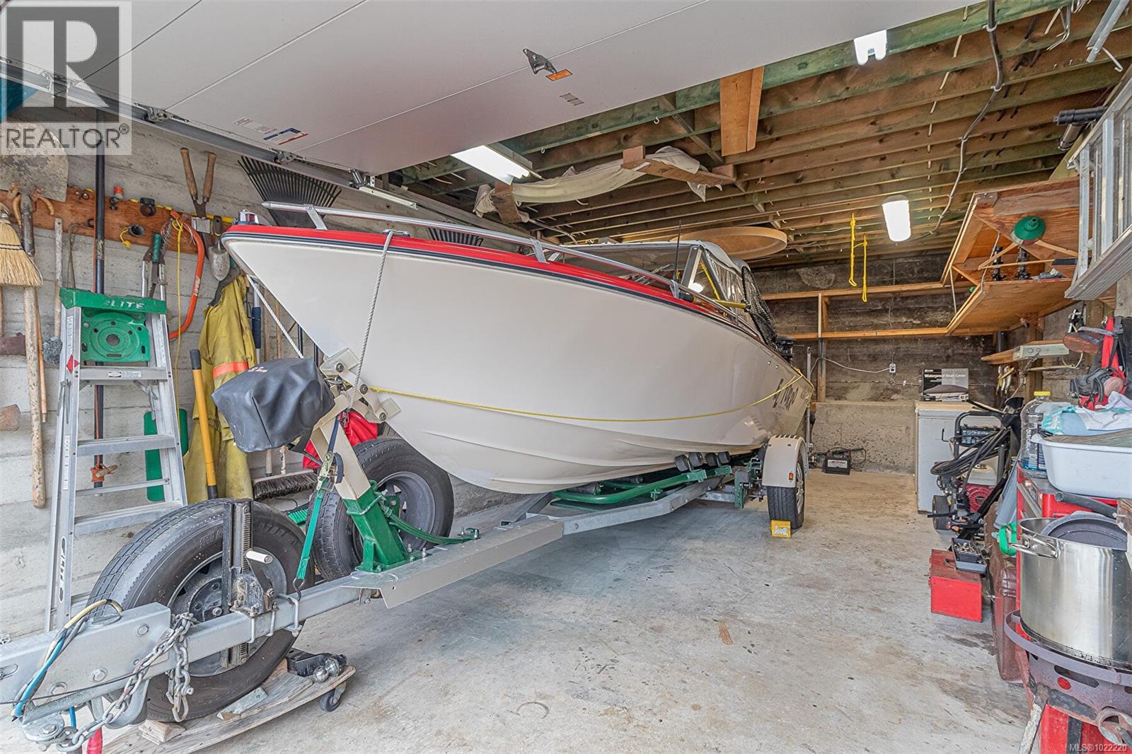 3572 Cedar Hill Rd, Saanich, British Columbia  V8P 3Z1 - Photo 38 - 1022220