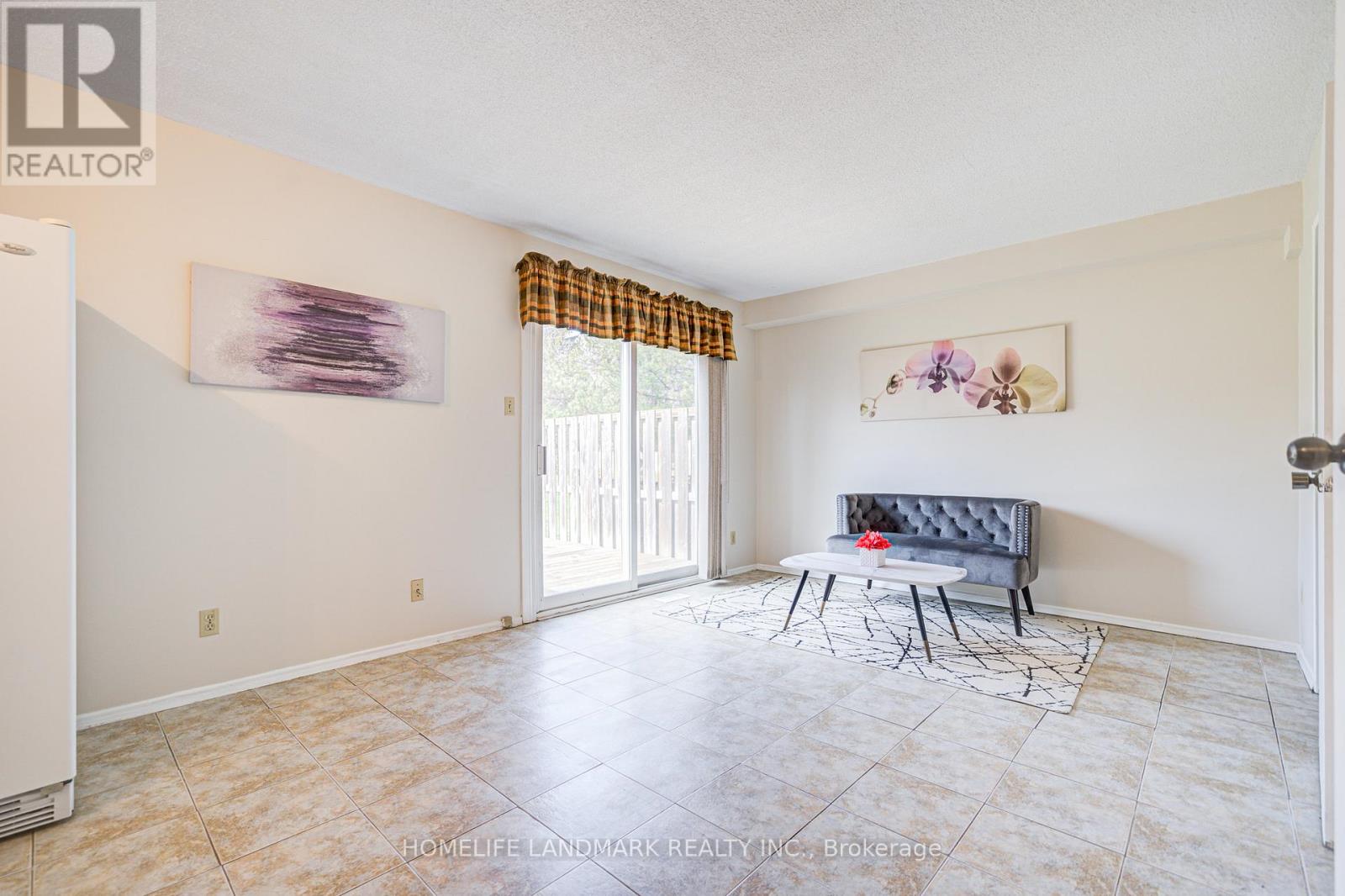 2 - 401 Keats Way, Waterloo, Ontario  N2L 5S7 - Photo 17 - X12651138