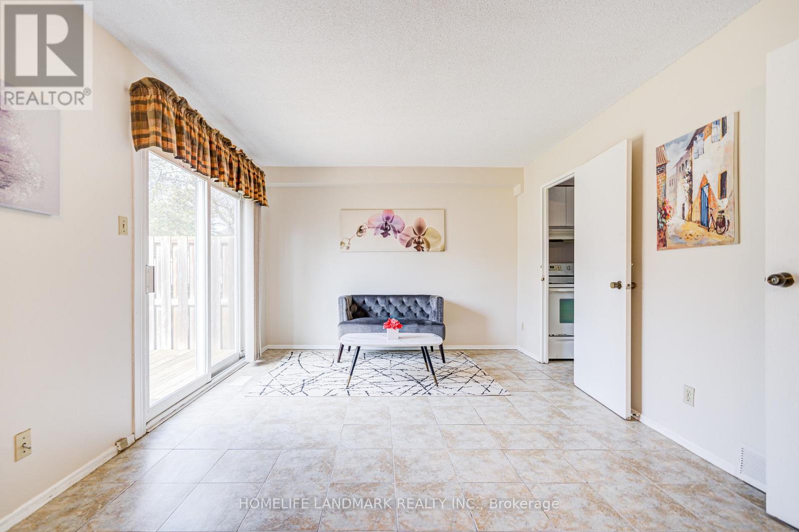 2 - 401 Keats Way, Waterloo, Ontario  N2L 5S7 - Photo 18 - X12651138