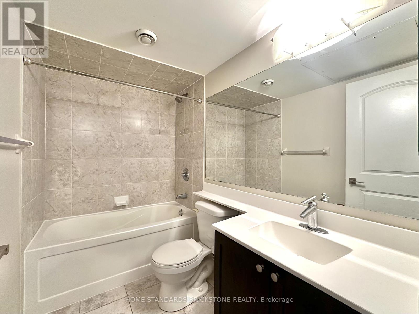 603 - 1070 Sheppard Avenue W, Toronto, Ontario  M3J 0G8 - Photo 4 - W12596504