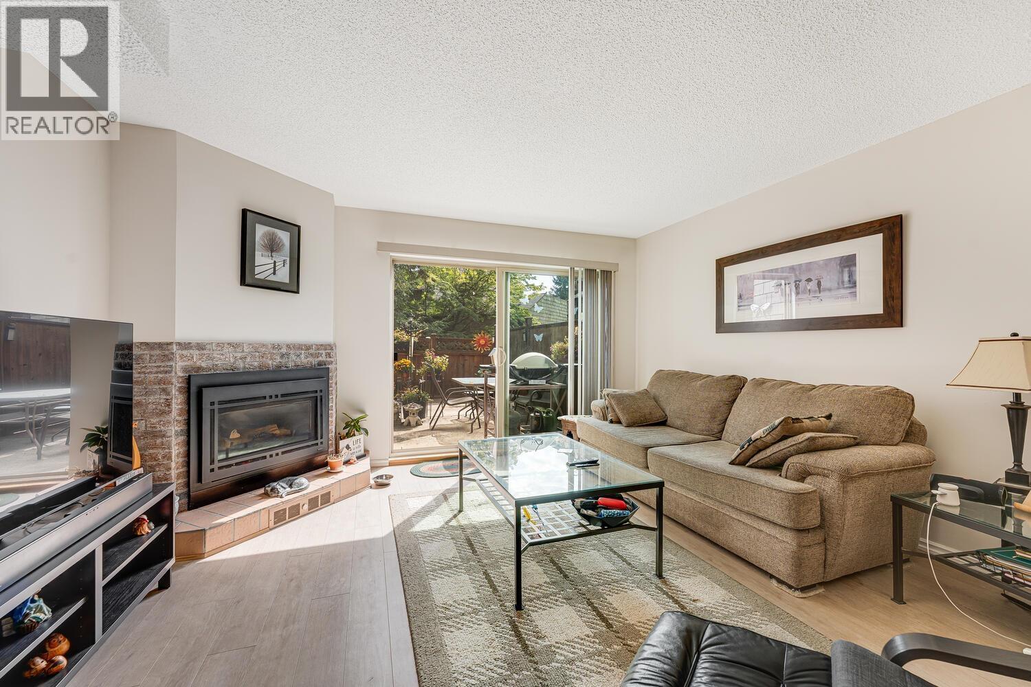 8132 Laval Place, Vancouver, British Columbia  V5S 4B2 - Photo 4 - R3046293