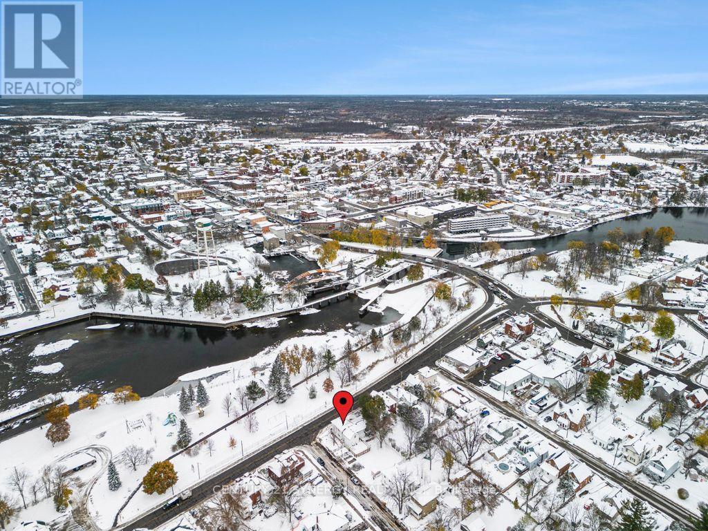 17 Lombard Street, Smiths Falls, Ontario  K7A 4E8 - Photo 4 - X12651152
