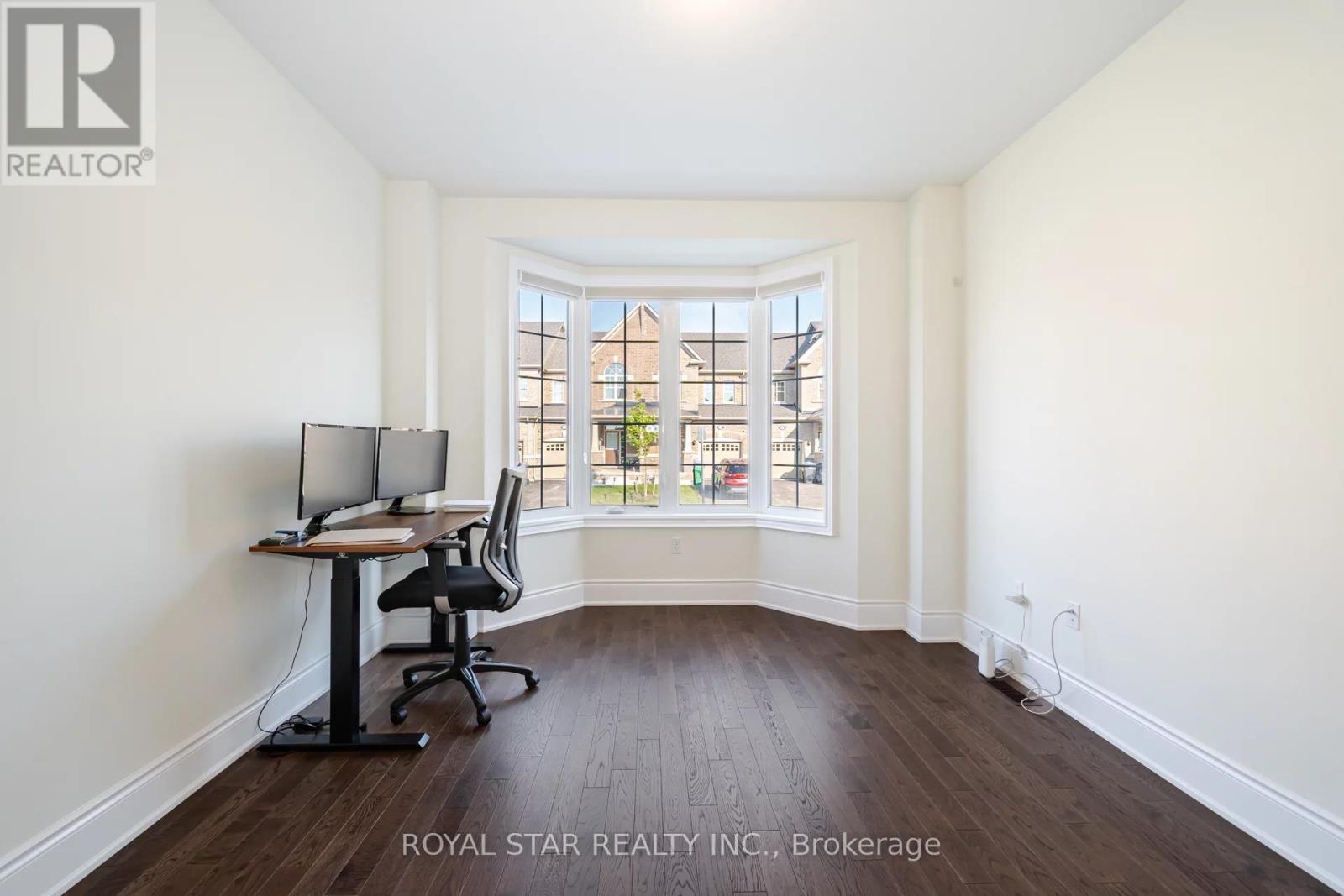 Upper - 1 Bushwood Trail, Brampton, Ontario  L7A 5J8 - Photo 17 - W12651144