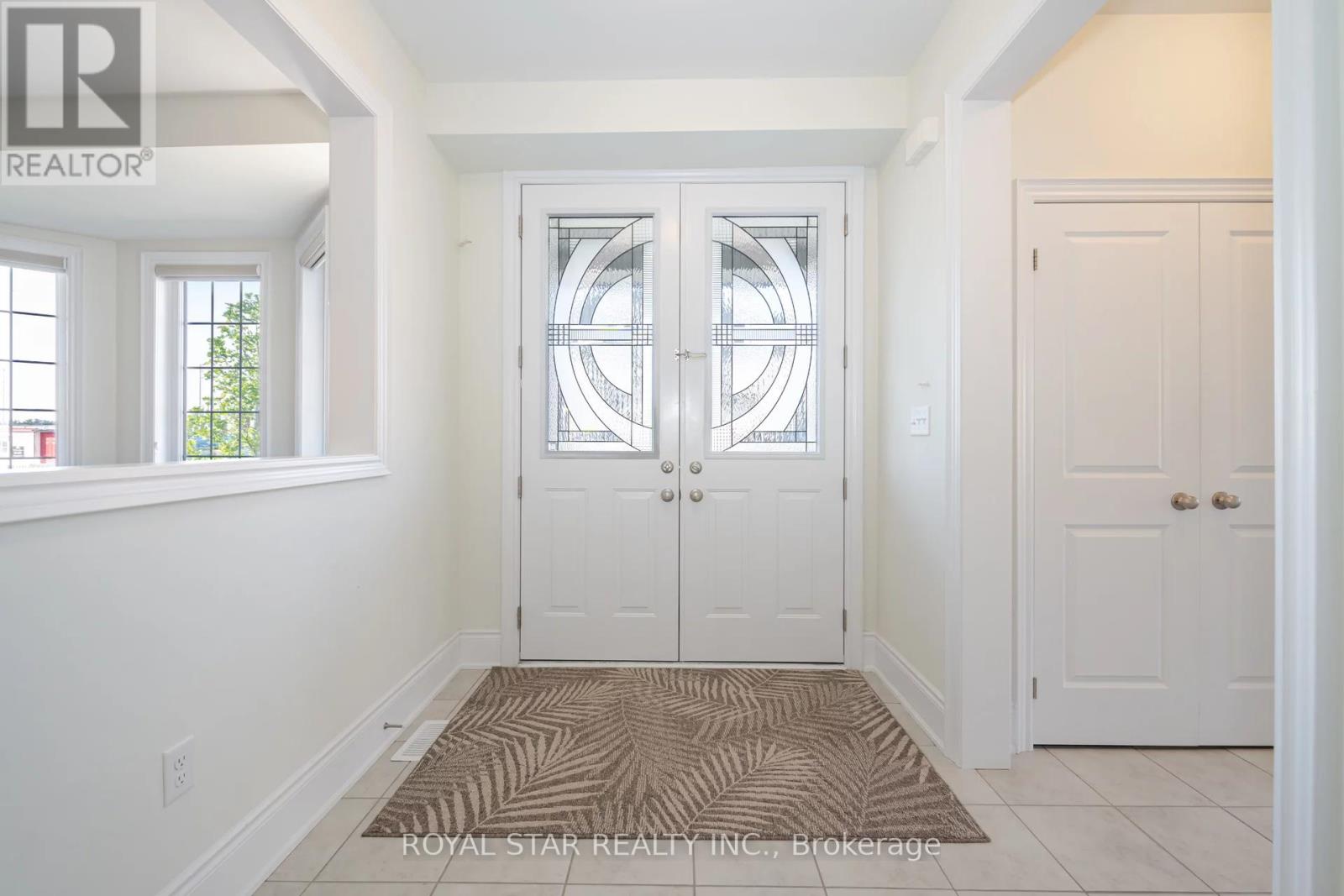 Upper - 1 Bushwood Trail, Brampton, Ontario  L7A 5J8 - Photo 9 - W12651144