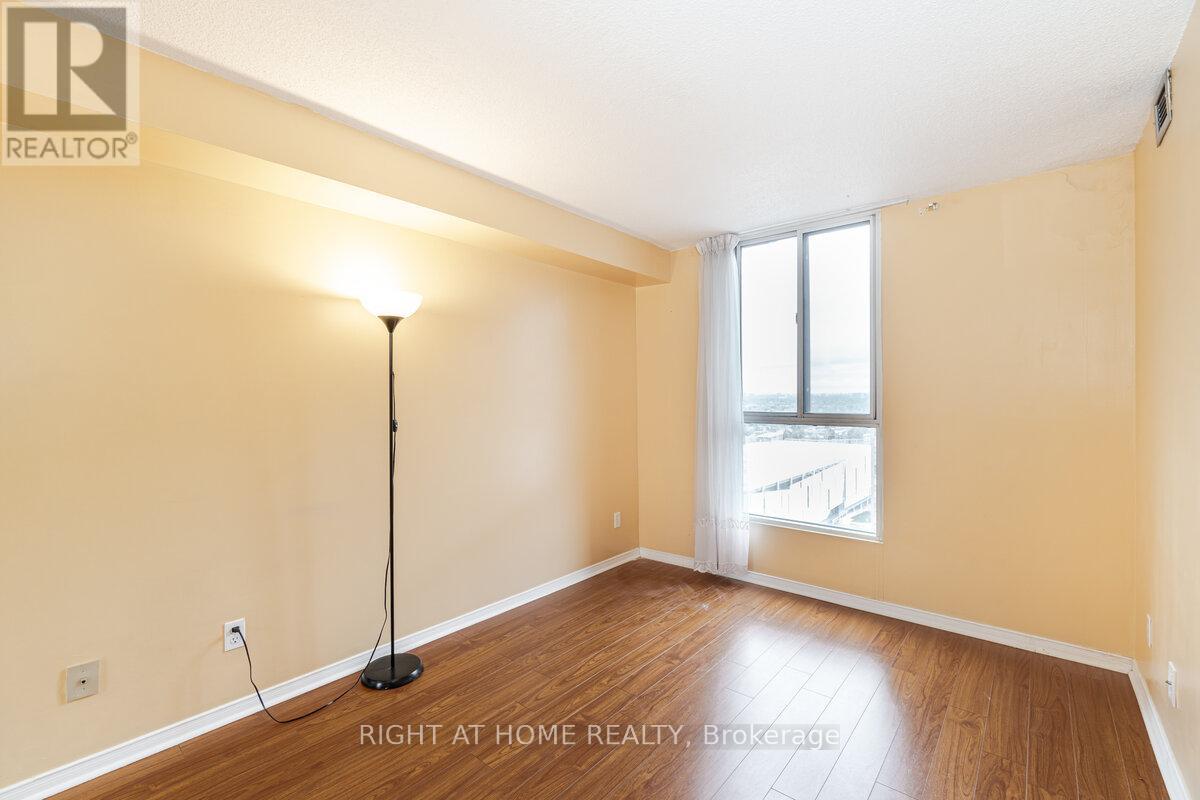 1916 - 155 Hillcrest Avenue, Mississauga, Ontario  L5B 3Z2 - Photo 16 - W12651146