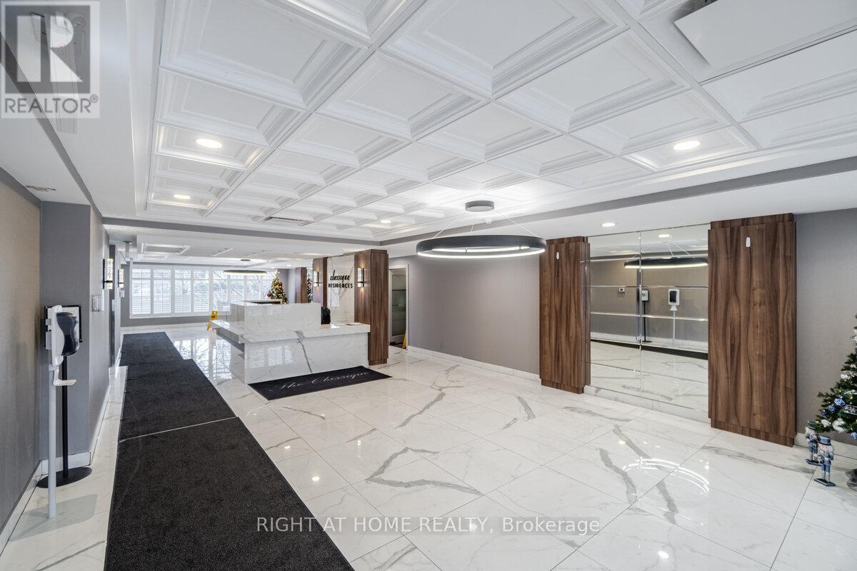 1916 - 155 Hillcrest Avenue, Mississauga, Ontario  L5B 3Z2 - Photo 2 - W12651146