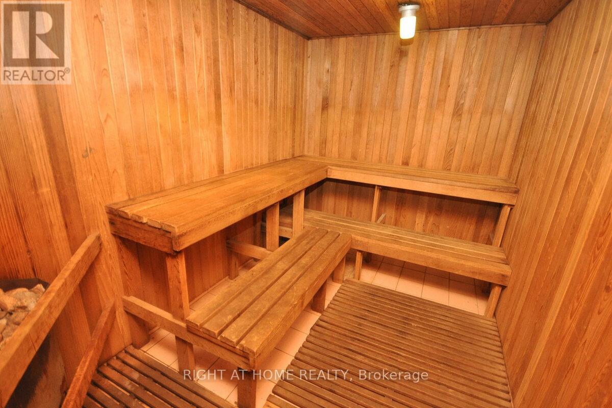 1916 - 155 Hillcrest Avenue, Mississauga, Ontario  L5B 3Z2 - Photo 20 - W12651146