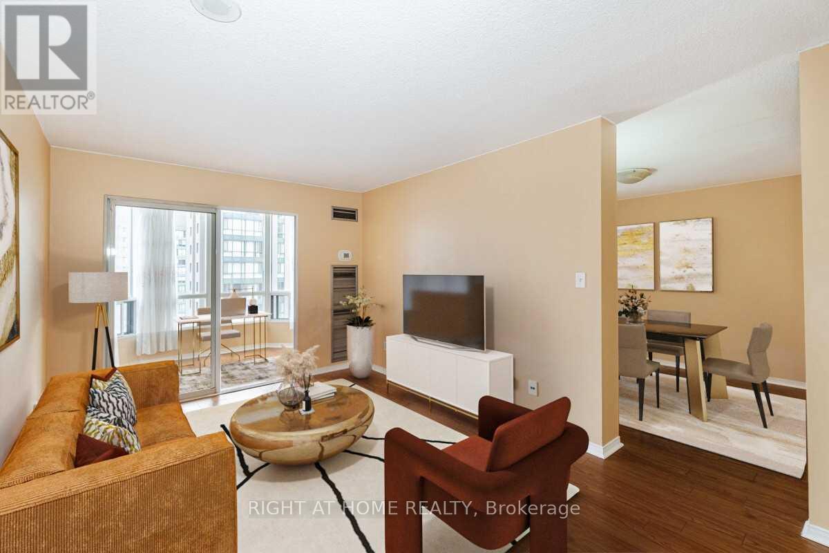 1916 - 155 Hillcrest Avenue, Mississauga, Ontario  L5B 3Z2 - Photo 9 - W12651146