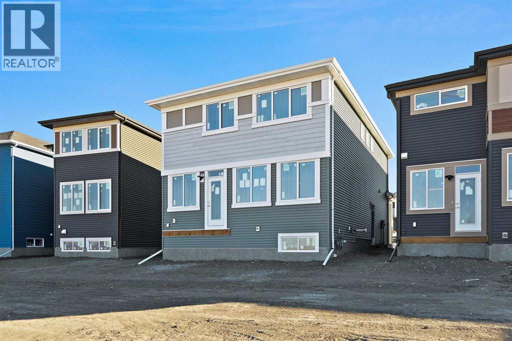 405 Corner Glen Way Ne, Calgary, Alberta  T3N 2P1 - Photo 2 - A2273861