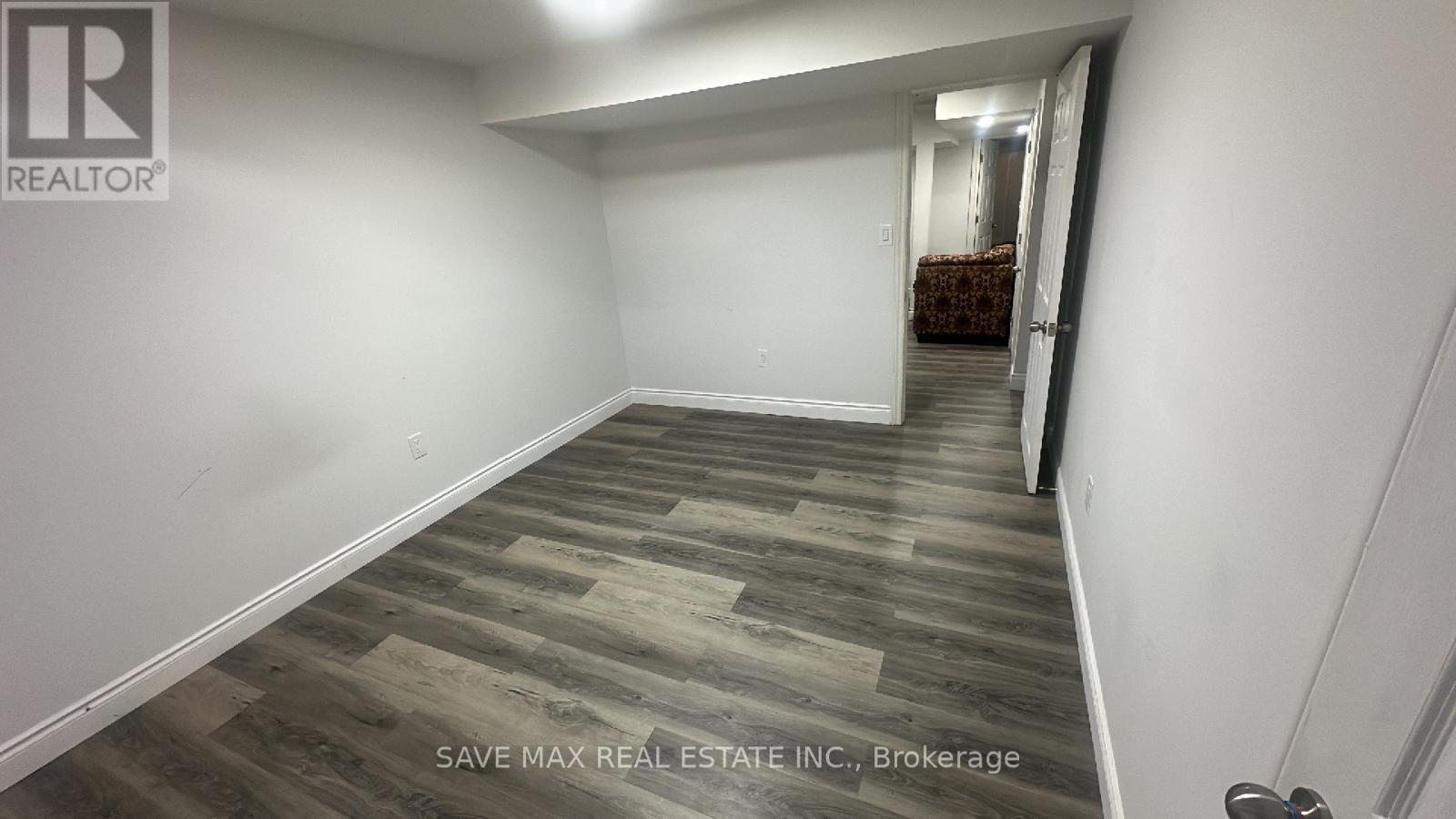 149 Silverwood Crescent, Woodstock, Ontario  N4T 0M6 - Photo 2 - X12651178