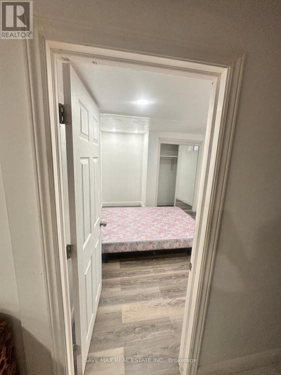 149 Silverwood Crescent, Woodstock, Ontario  N4T 0M6 - Photo 3 - X12651178