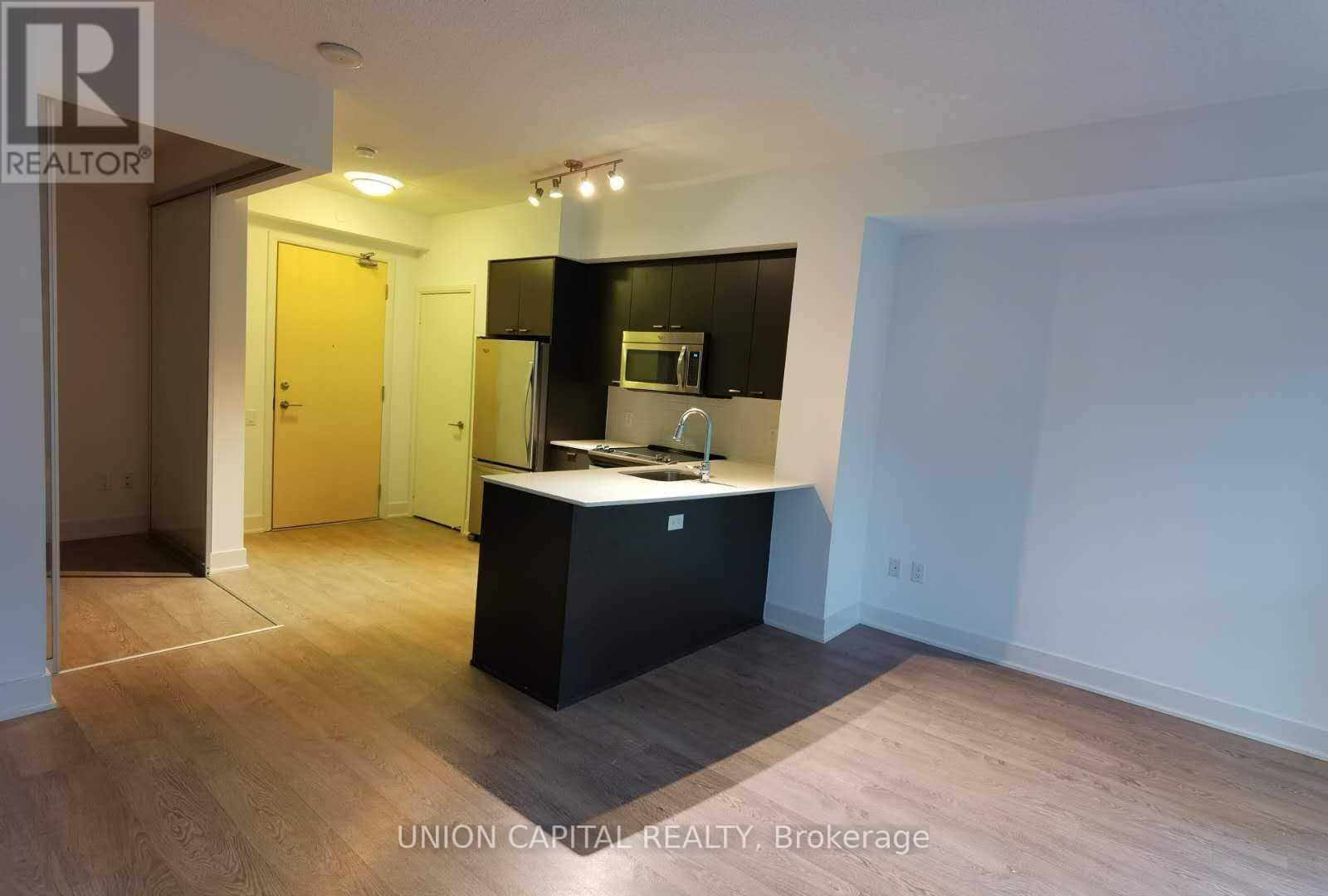 504 - 30 ROEHAMPTON AVENUE, Toronto, Ontario