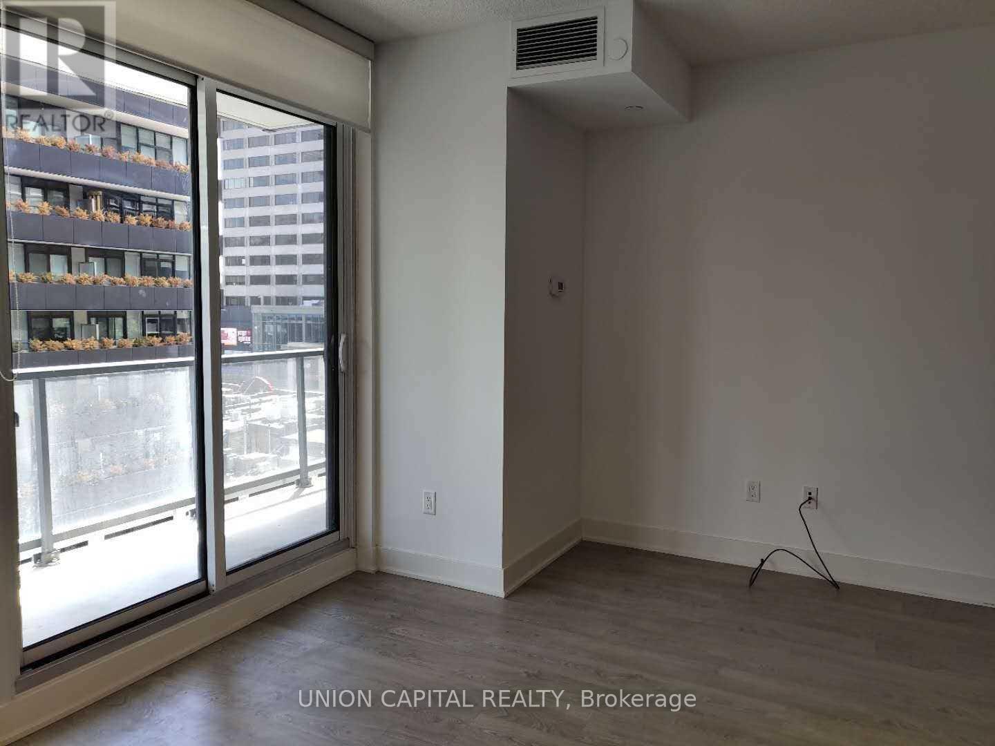 504 - 30 Roehampton Avenue, Toronto, Ontario  M4P 0B9 - Photo 7 - C12651188