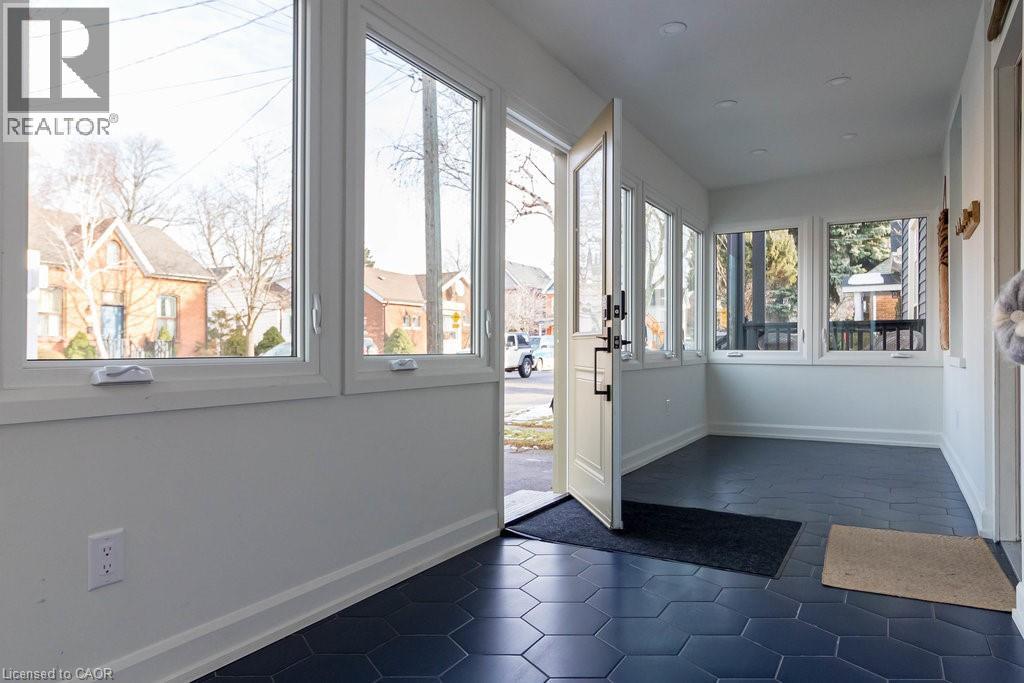 47 Tom Street, Hamilton, Ontario  L8R 1X2 - Photo 4 - 40794504