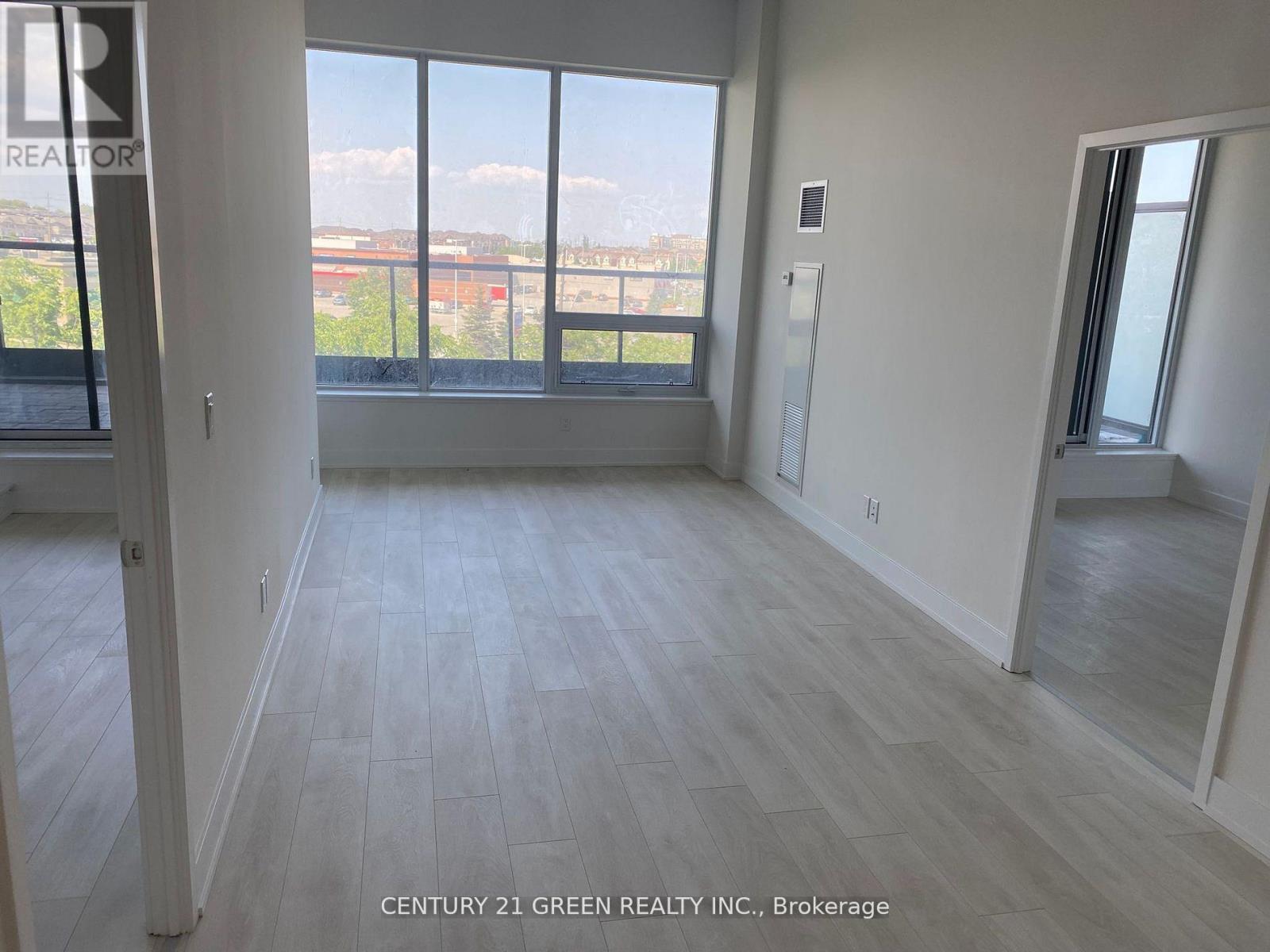 315 - 297 Oakwalk Drive, Oakville, Ontario  L6H 3R6 - Photo 6 - W12650096