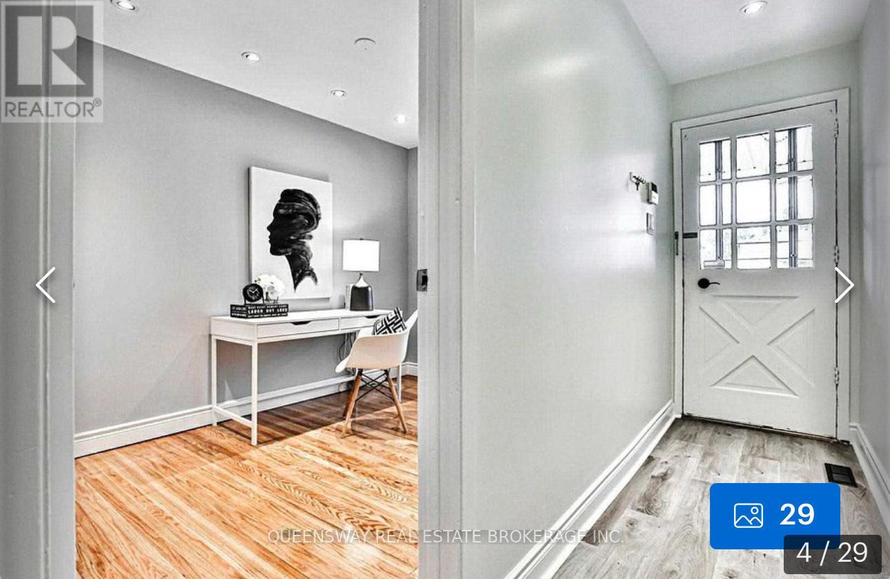 14 FONTAINBLEAU DRIVE, Toronto, Ontario