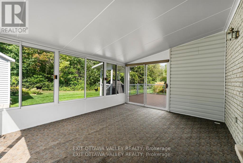 127 Owens Street, Pembroke, Ontario  K8A 8K1 - Photo 31 - X12608568