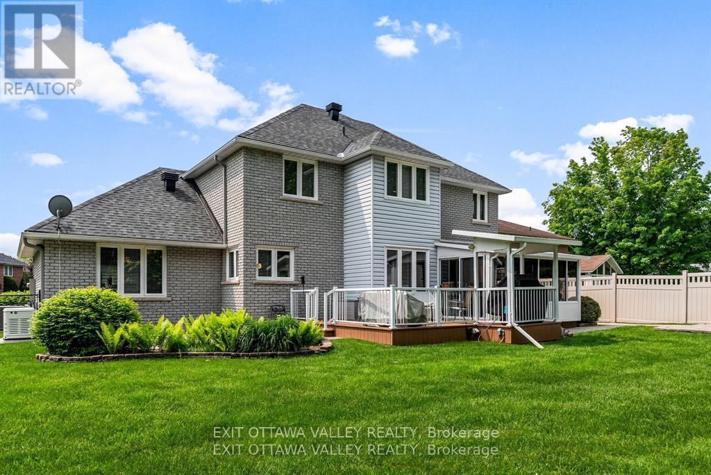 127 Owens Street, Pembroke, Ontario  K8A 8K1 - Photo 38 - X12608568