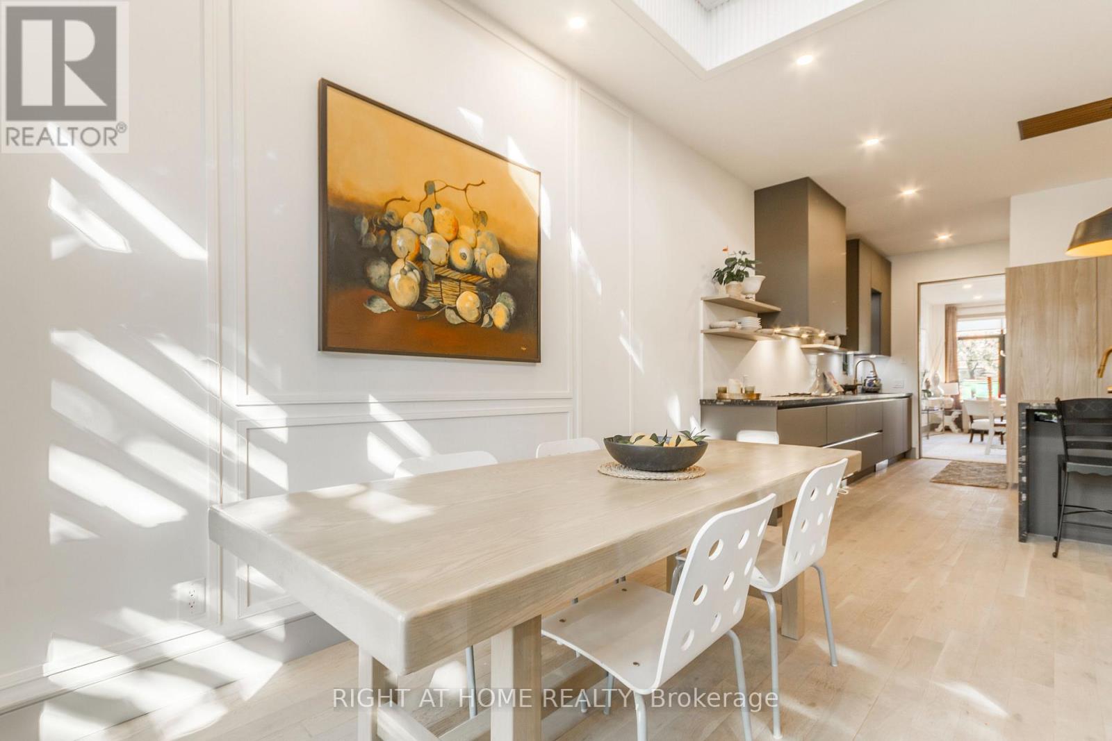 118 Martin Grove Road, Toronto, Ontario  M9B 4K5 - Photo 17 - W12651212