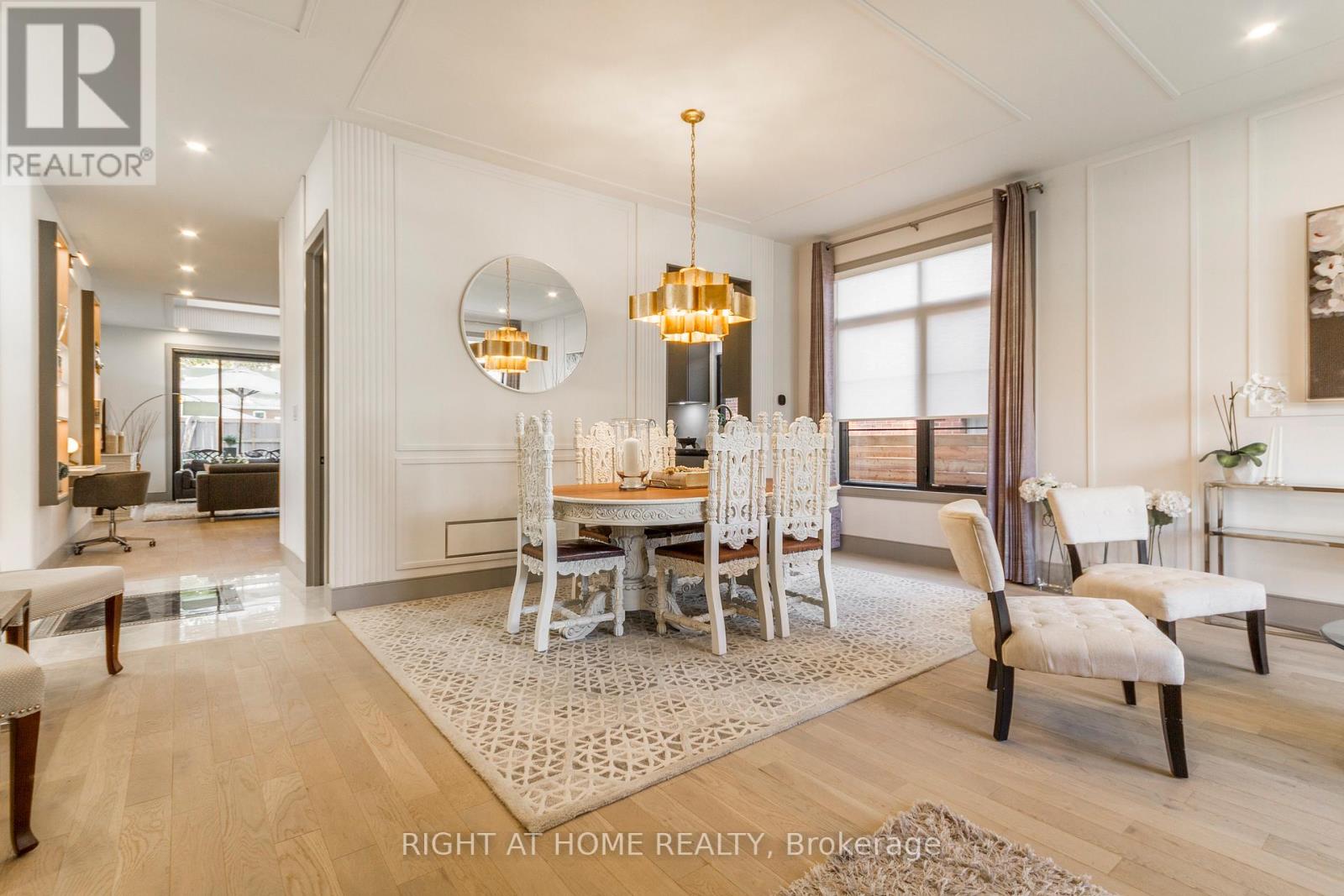 118 Martin Grove Road, Toronto, Ontario  M9B 4K5 - Photo 5 - W12651212