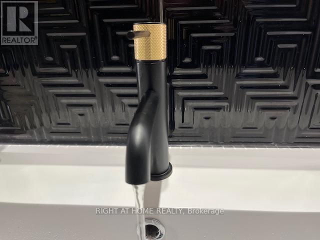 118 Martin Grove Road, Toronto, Ontario  M9B 4K5 - Photo 8 - W12651212