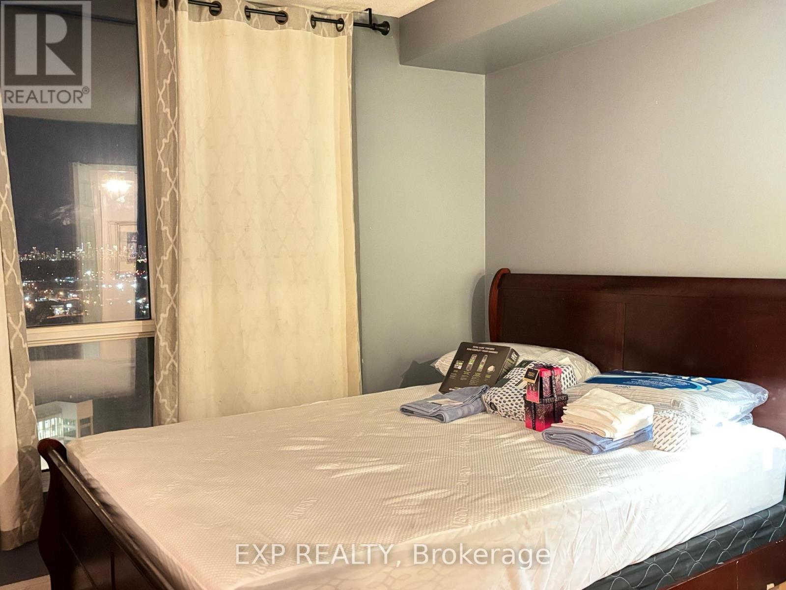 1205 - 101 Subway Crescent, Toronto, Ontario  M9B 6K4 - Photo 2 - W12651214