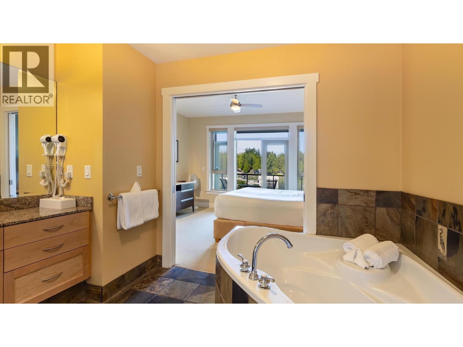 1d 12849 Lagoon Road, Madeira Park, British Columbia  V0N 2H0 - Photo 27 - R3074440