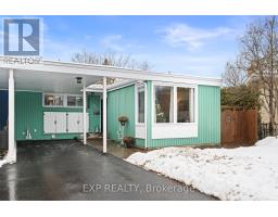 26 LEEMING DRIVE, Ottawa, Ontario