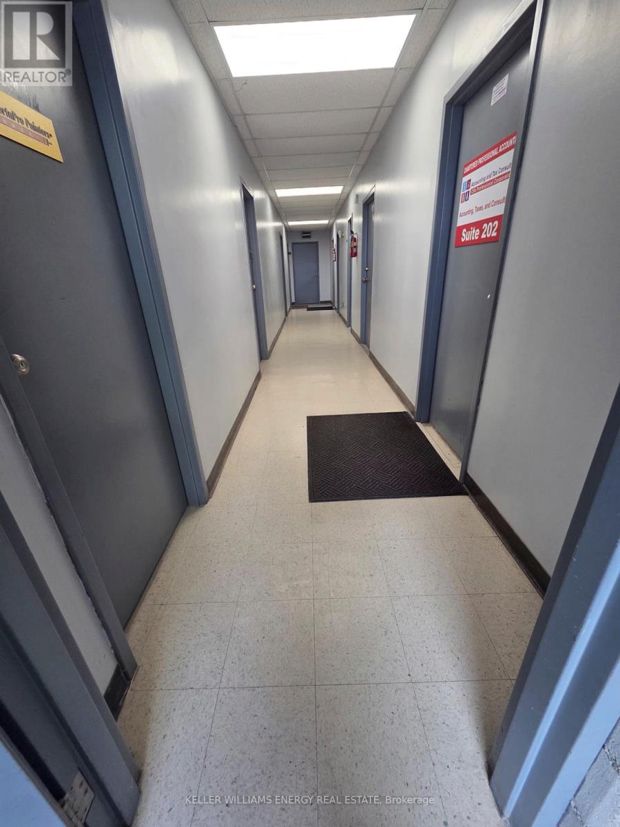 201 - 420 King Street W, Oshawa, Ontario  L1J 2K8 - Photo 3 - E12651218